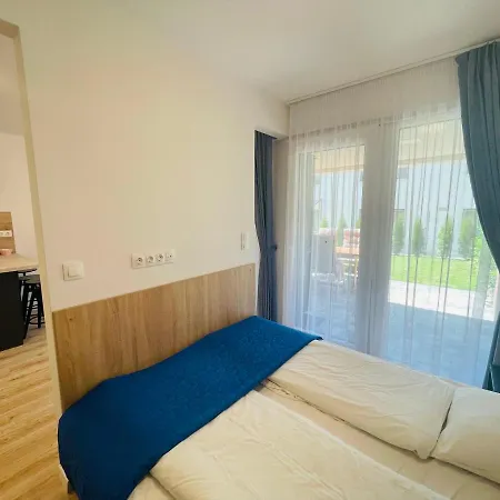 Ponton 04 - Pool, Garden